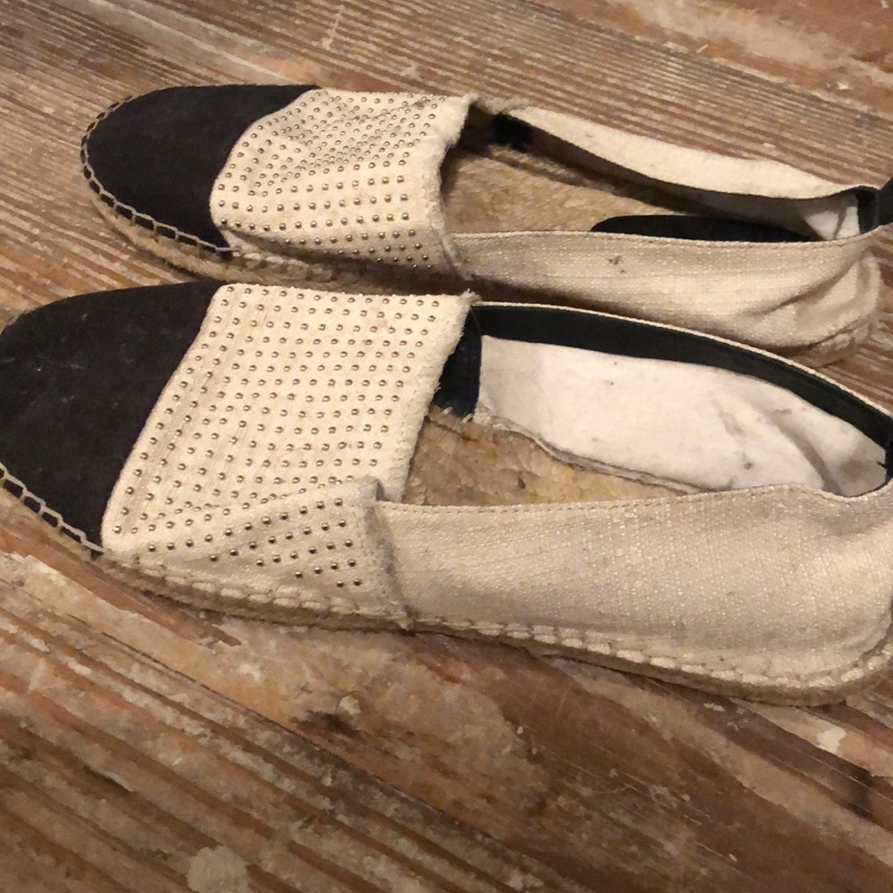 Espadrilles - Picture 2 of 4